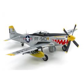 1:32 N.A. F-51D Mustang Korea 300060328